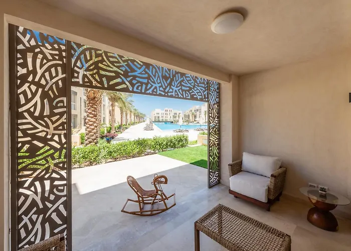 Secluded & Bespoke 1 Bdr With Pool View & Access * Hurghada